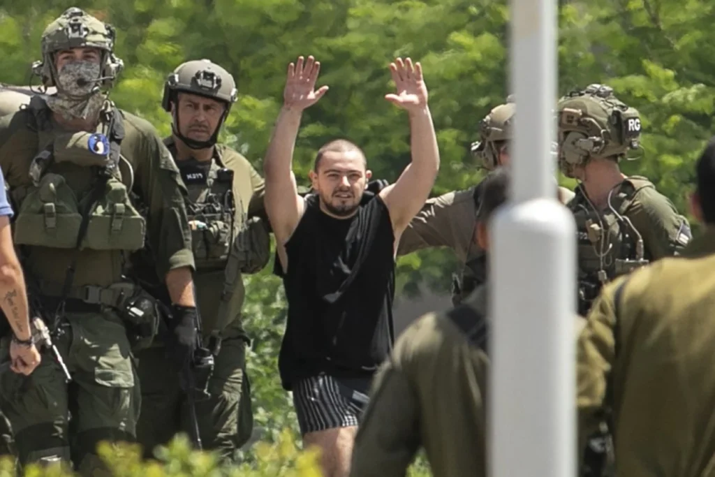 Hamas to Hand Over Bodies of 4 Israeli Hostages, Plans Live Hostage Release Hamas to Hand Over Bodies of 4 Israeli Hostages, Plans Live Hostage Release