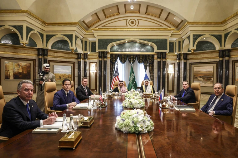 US and Russia Hold High-Level Talks in Saudi Arabia on Ukraine War