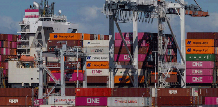 US starts collecting Trump’s new 10% tariff, smashing global trade norms US starts collecting Trump’s new 10% tariff, smashing global trade norms