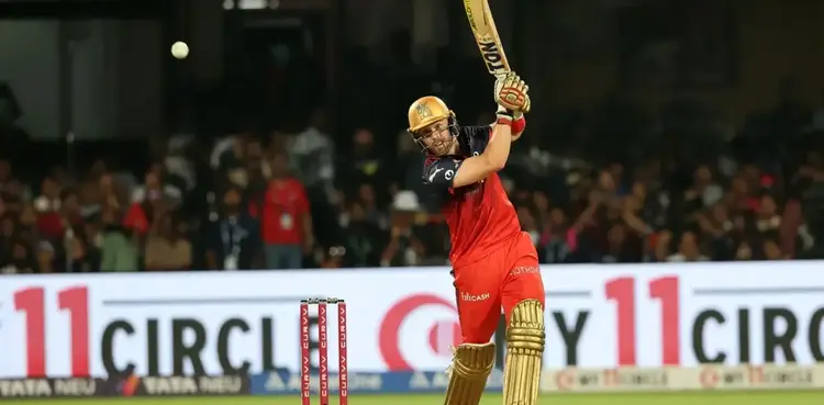 WATCH: Phil Salt hits Starc for two sixes, three fours in 30-run over WATCH: Phil Salt hits Starc for two sixes, three fours in 30-run over