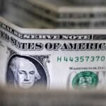 Dollar remains weak amid Fed concerns and trade tensions