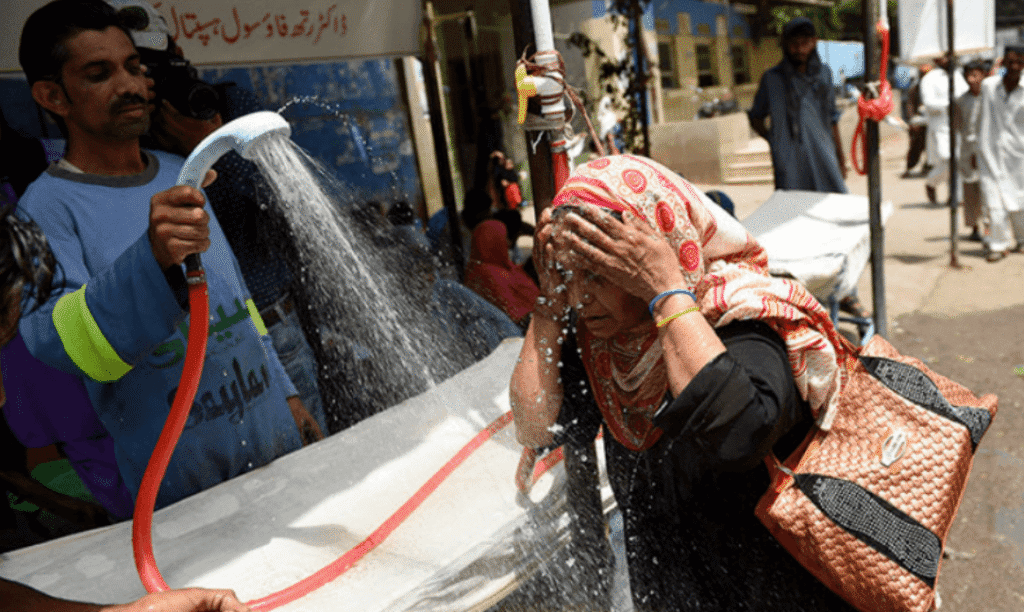 Heatstroke Cases Soar as Punjab Battles Intense Heatwave Heatstroke Cases Soar as Punjab Battles Intense Heatwave