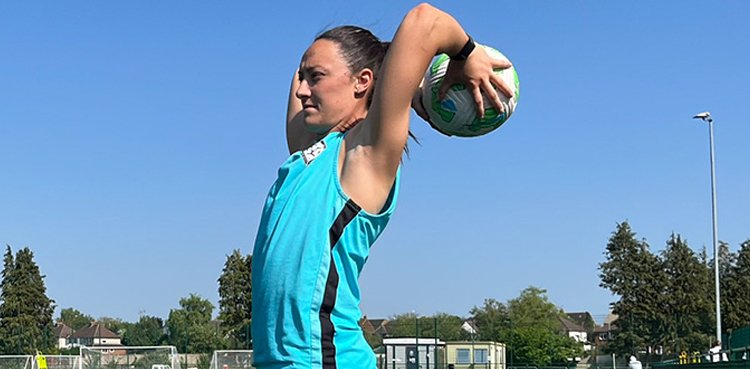 Irish footballer breaks longest throw-in world record Irish footballer breaks longest throw-in world record