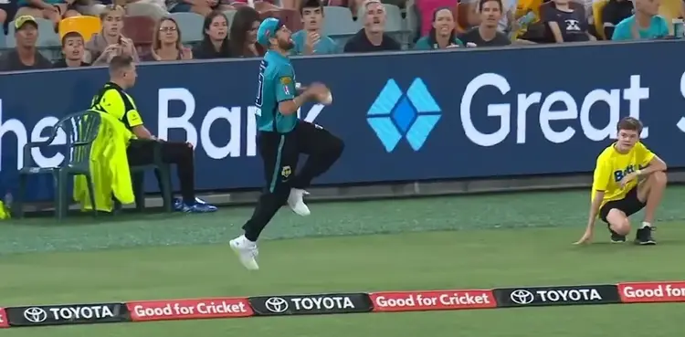 ICC set to revise boundary catch rule ICC set to revise boundary catch rule