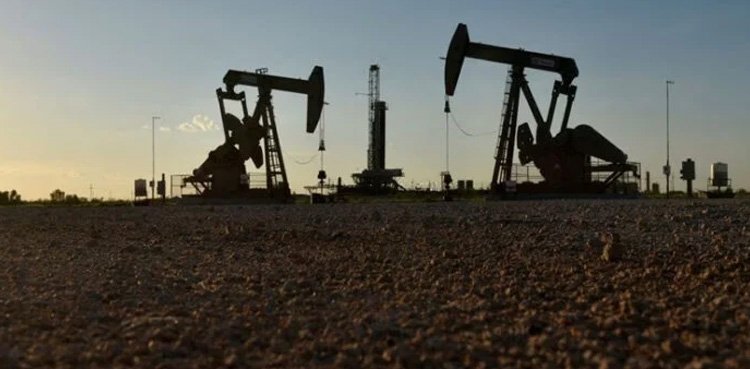 Oil prices fall 6% after Iran attack on US military base