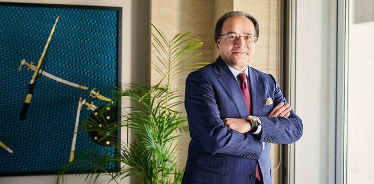 Finance Minister departs for US to finalize trade dialogue