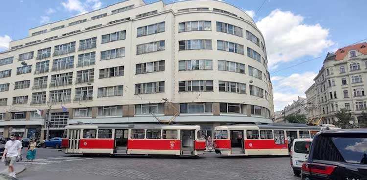 Major major power outage hits Czech Republic capital