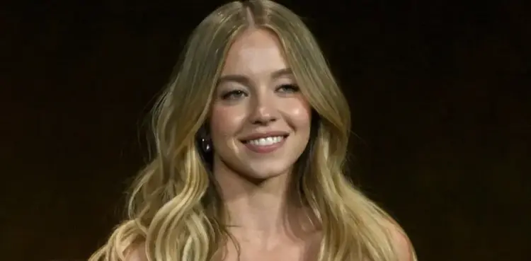 Sydney Sweeney gets heckled at ‘Americana’ premiere