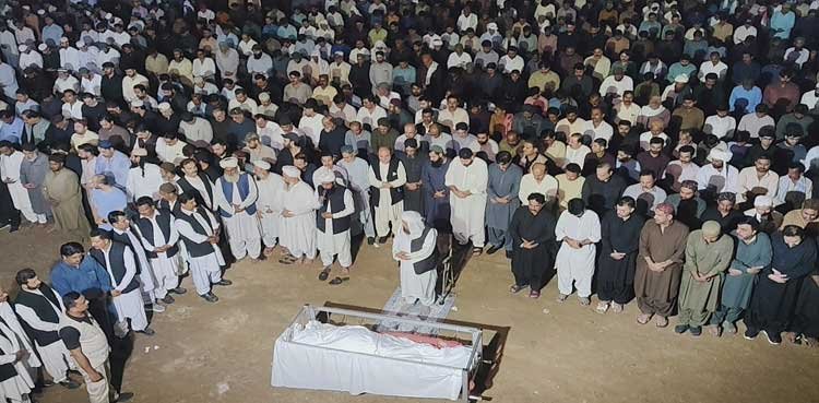 Murad, PPP’s  provincial leadership attend funeral prayers of Agha Siraj Durrani Murad, PPP’s provincial leadership attend funeral prayers of Agha Siraj Durrani