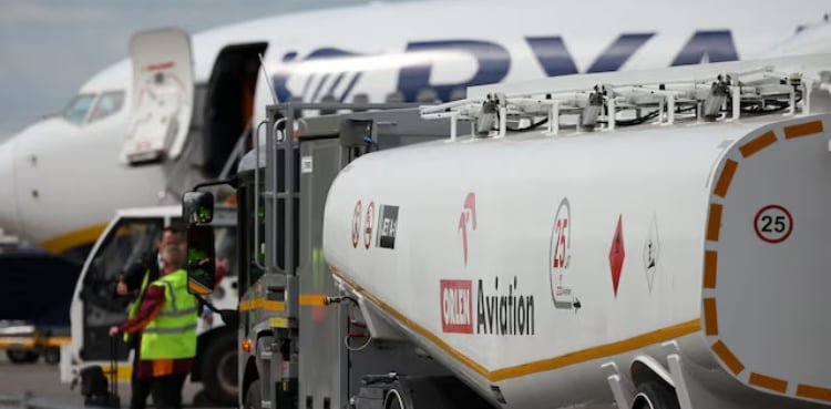 European airlines downplay fears of summer jet fuel shortage