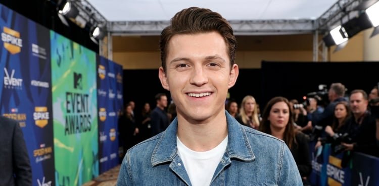 Tom Holland urges youth to value real-life connections