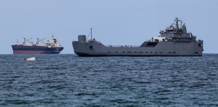 Israeli police force Gaza flotilla activists to kneel with hands bound, video shows