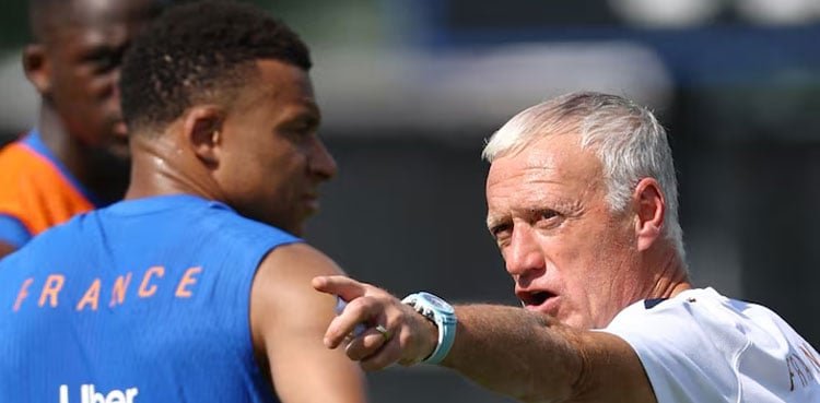 Deschamps hails ‘extraordinary’ Mbappe as France win on World Cup bow