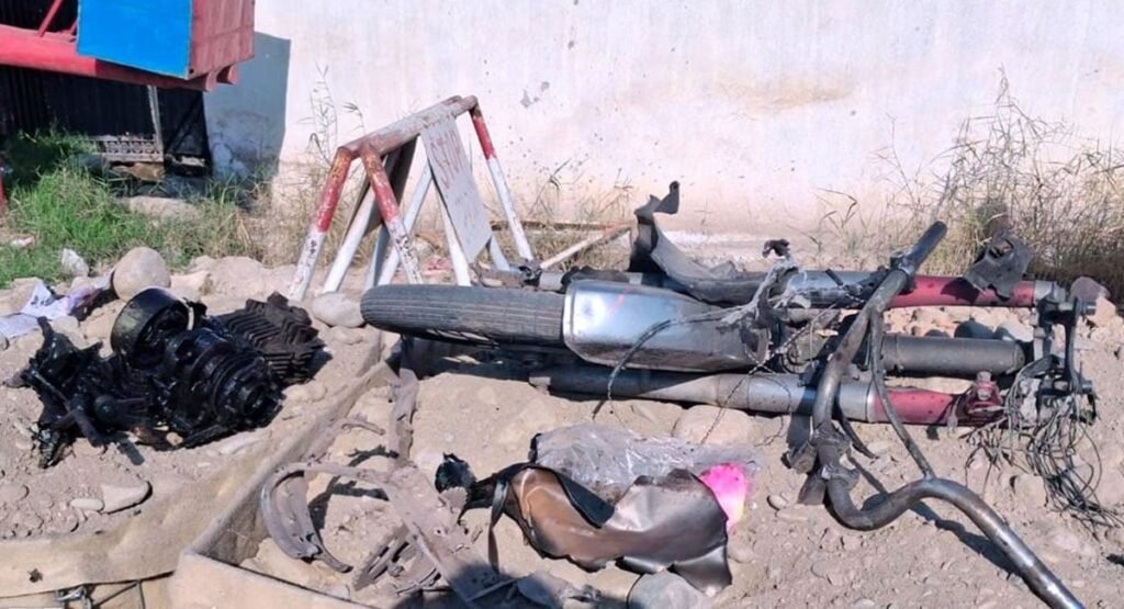 Bannu police foil terror bid, recover 3-5kg explosives from Motorcycle
