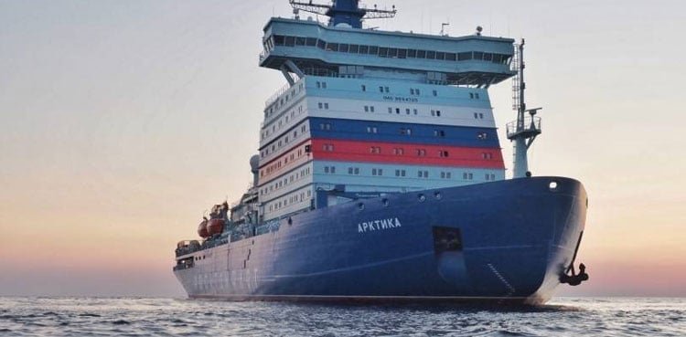 Chinese ship sets off for Europe through Arctic, halving travel time