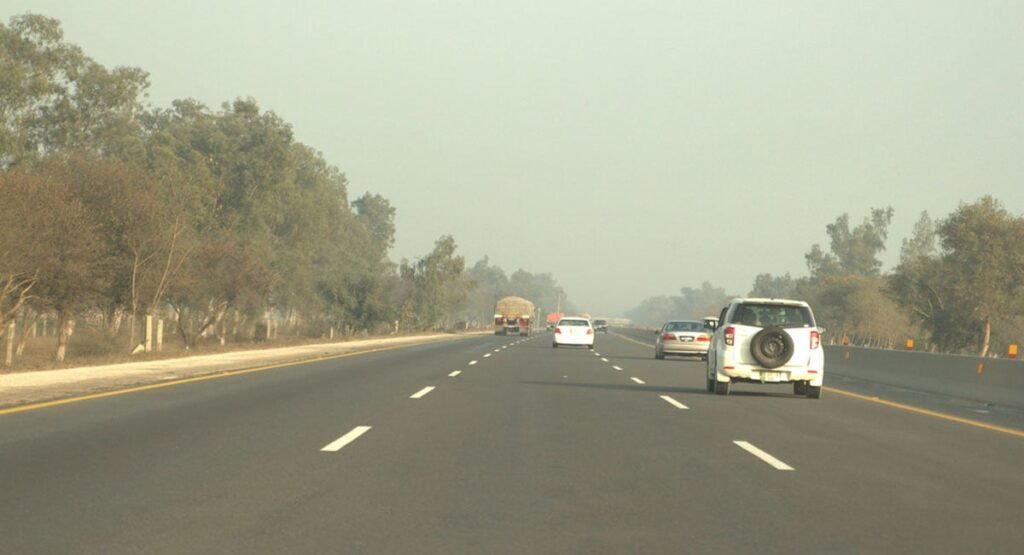 Motorway police launch crackdown against high-beam lights across Punjab